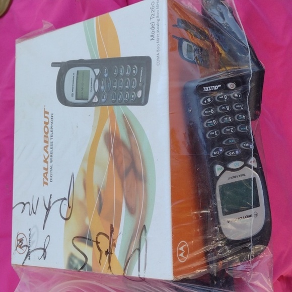 Motorola Talk about Cellphone - Picture 1 of 2